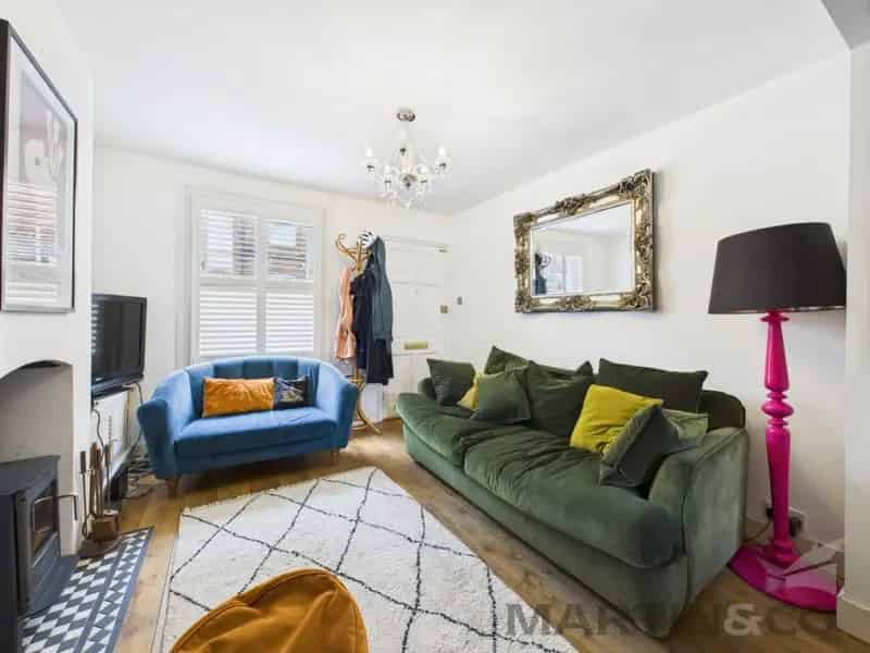 2 Bedroom Mid Terrace House For Sale St Albans
