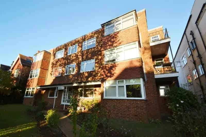 Spacious 2 Bedroom Apartment Near Seven Dials Brighton