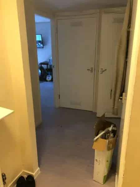 Spacious 1-Bedroom Flat near Central London with 5 Storage Cupboards