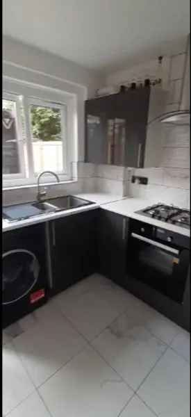  For Rent in Southend-on-Sea, England