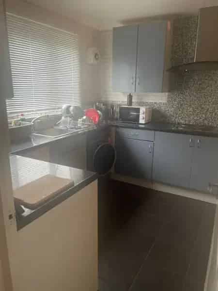 3 Bedroom House with Gardens and Downstairs Toilet