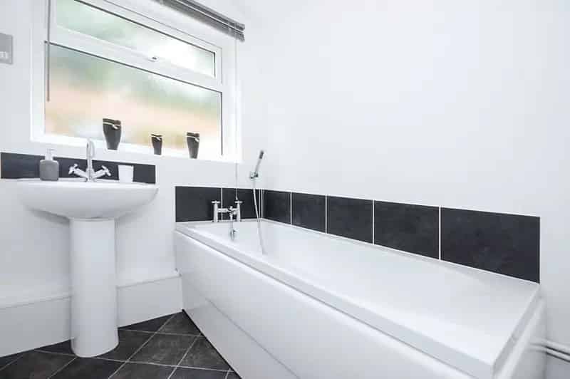 2 Bedroom Mid Terrace House to Rent Acomb York
