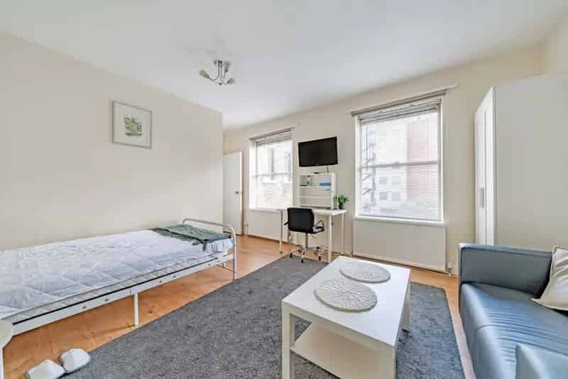 Courtfield House City Apartment Near Farringdon Station