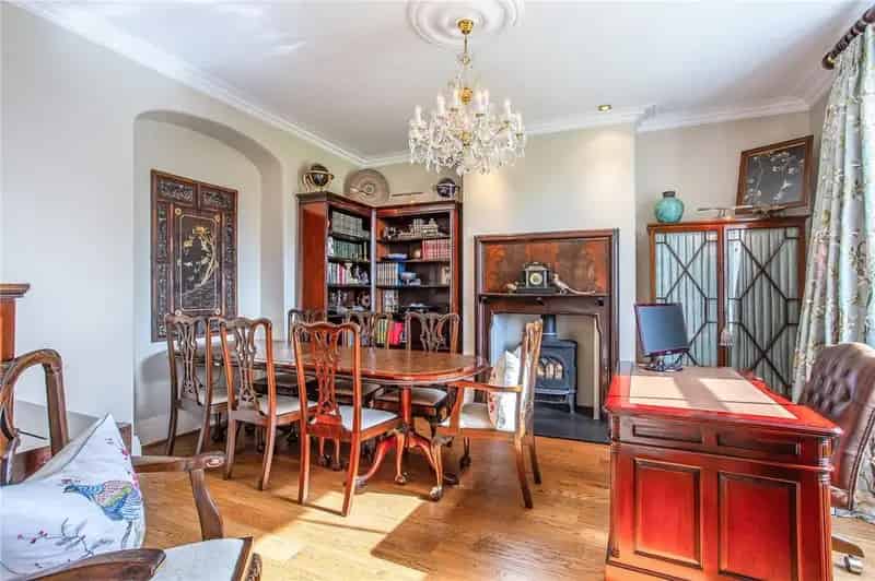 7 Bedroom Detached House with Annexe and 1.62 Acres