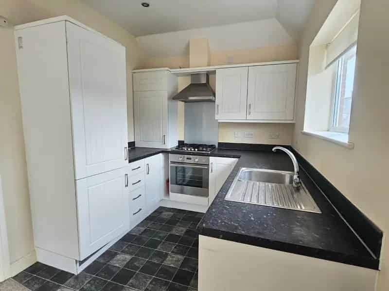 1 Bedroom Flat to Let - Dursley Town Centre