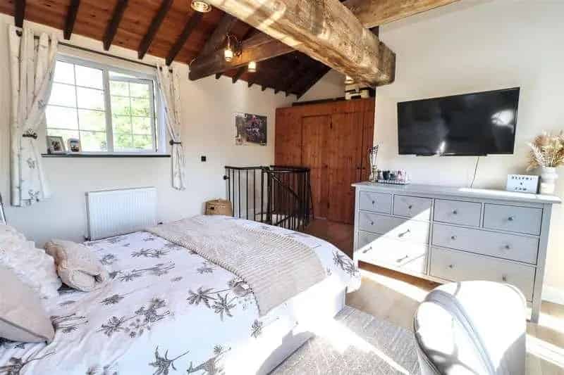 1 bed house for sale
