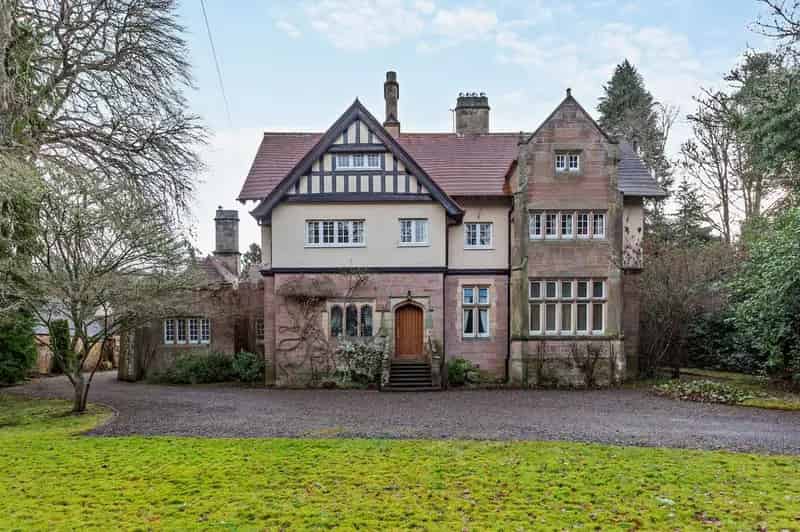16 Bedroom Detached House For Sale UK