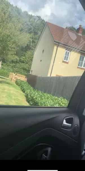 2 Bedroom House with Garden Parking Shops and Schools