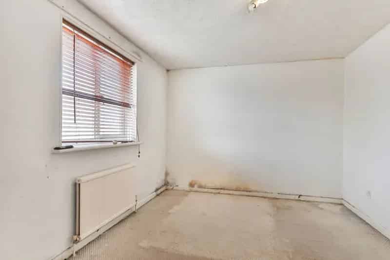 2 Bedroom Flat for Sale in Parkstone Poole