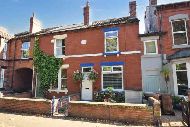 House For Sale in Wakefield, England