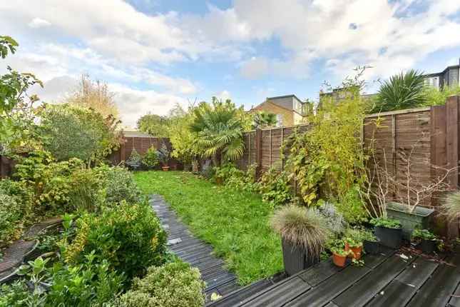 4 Bedroom House to Rent in East Dulwich