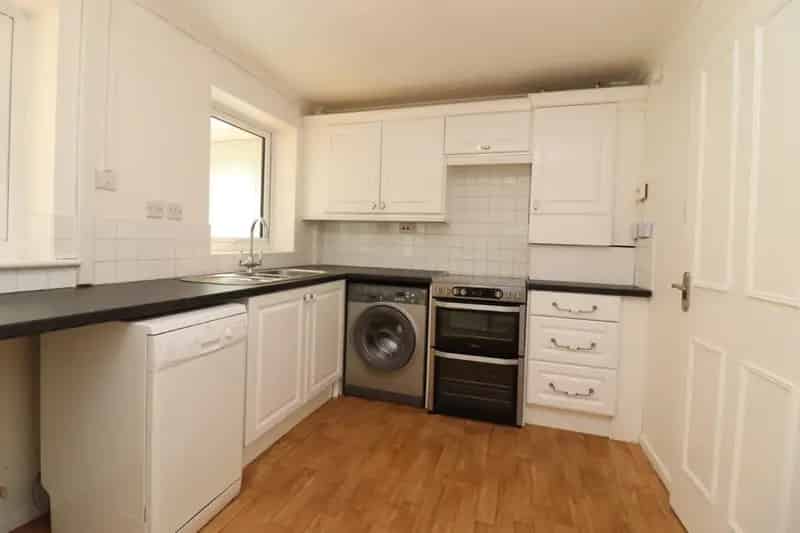 2 bedroom House
 To Let