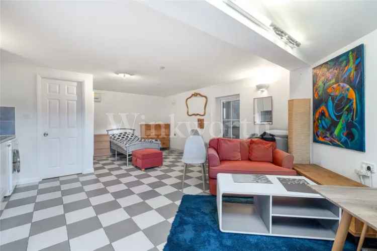 5 bedroom house in London