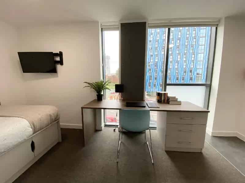 Student Studio Flat to Rent Bills Included 2025 2026