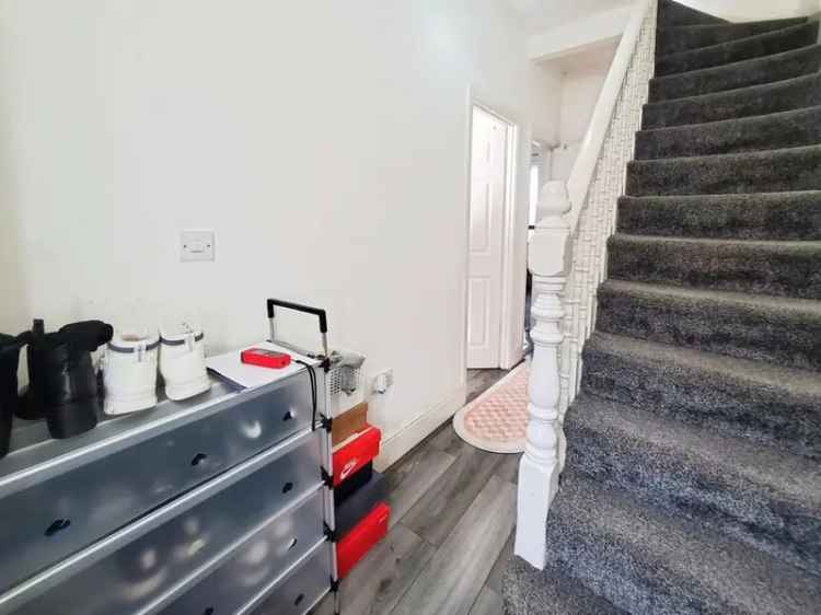 2 Bedroom Mid Terrace House for Sale London E13
