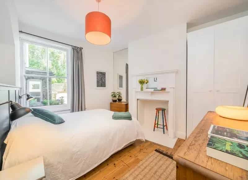 Two Bedroom Garden Flat Highbury Chain Free Share of Freehold