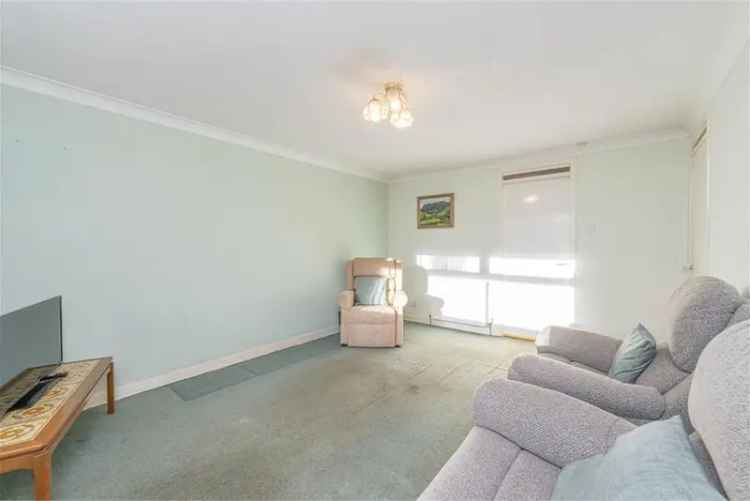 2 Bed Flat - Maindoor with 1 Reception Room