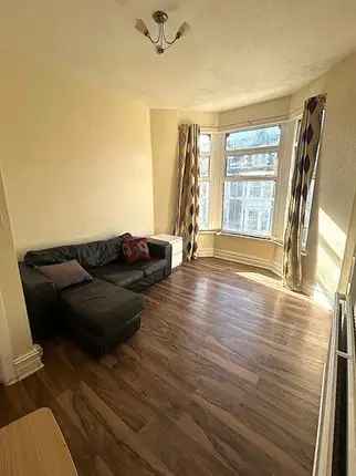 Flat for Rent Claude Road Roath Cardiff CF24