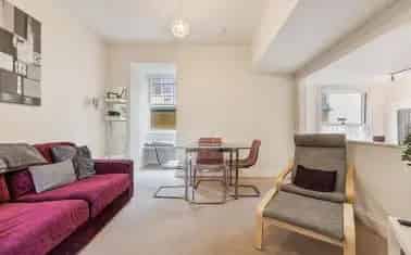 Dartmouth Apartment: Two Double Bedrooms, River Views, Investment Opportunity