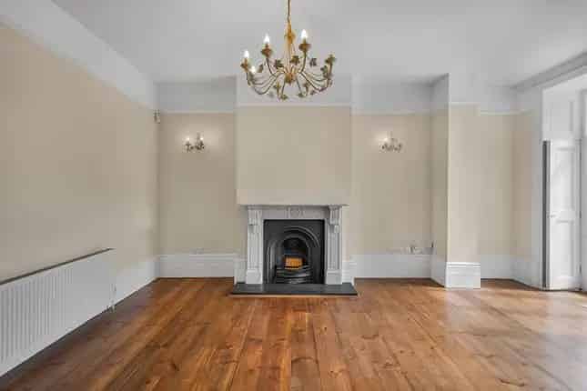 Victorian Semi-Detached House London N7 - 5-6 Beds, 2400 sq ft