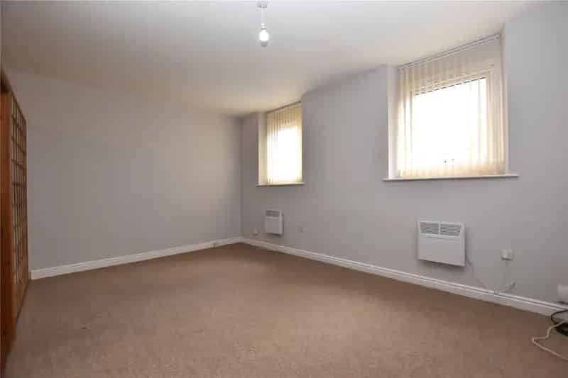 1-Bedroom Studio Apartment in Yeadon Wesley Court