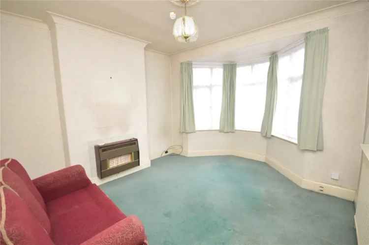 House For Sale in Leeds, England