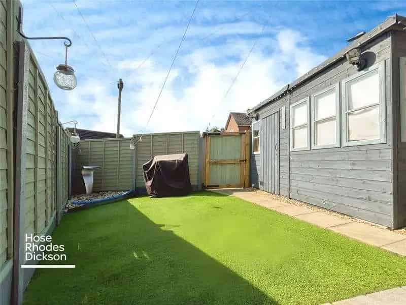 2 Bed House for Sale Near Sandown Beach
