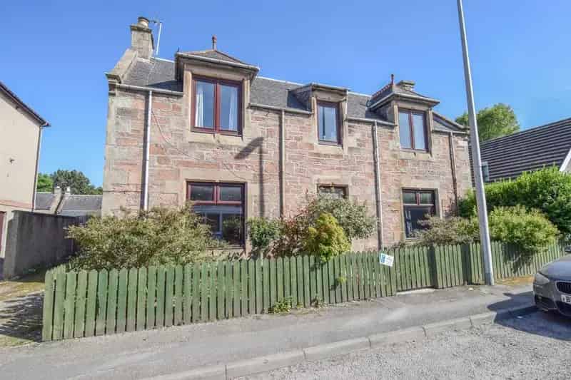 3 Bedroom Flat for Sale near City Centre