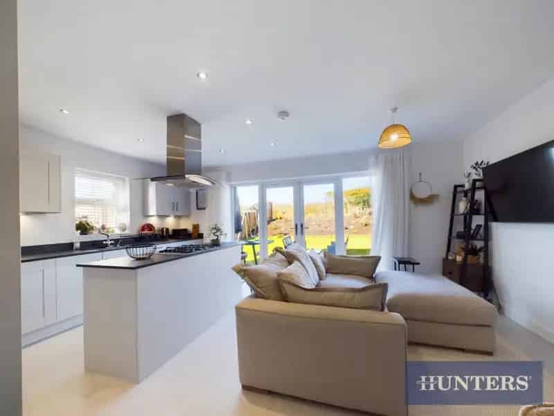 2 Bedroom Bungalow For Sale