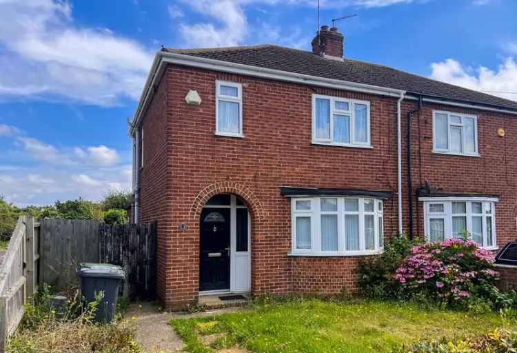 3 bedroom semi-detached house for sale