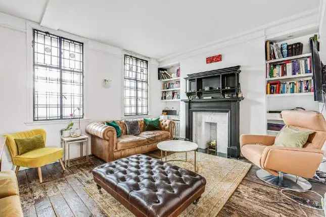 Flat for sale in Baker Street, London NW1