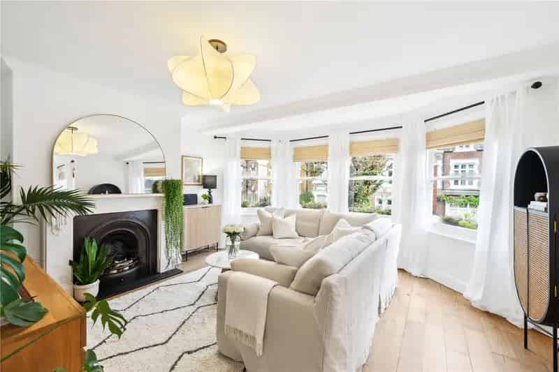 2 Bedroom Flat Brockwell Park Herne Hill London