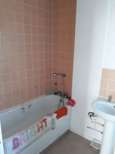 Flat For Rent in Plough Road, Tendring, England