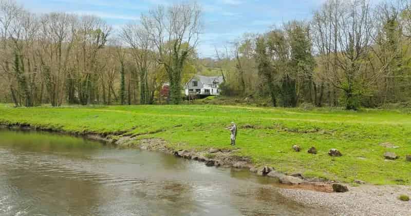 Stunning Riverside Detached Home with 4 En-Suite Bedrooms and B&B Potential