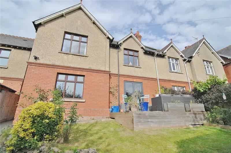 3 Bedroom Semi-Detached House for Sale Stroud Cirencester