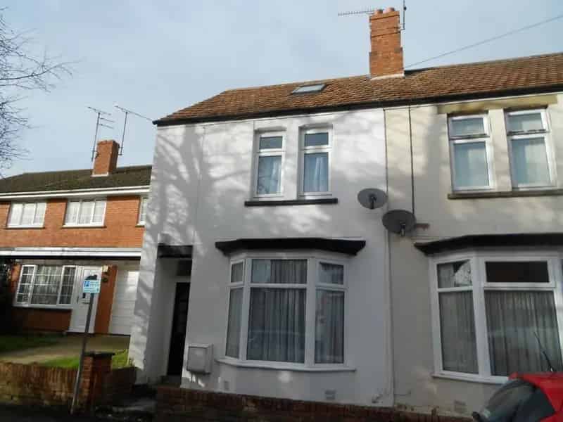 1 bedroom House of Multiple Occupation
 To Rent