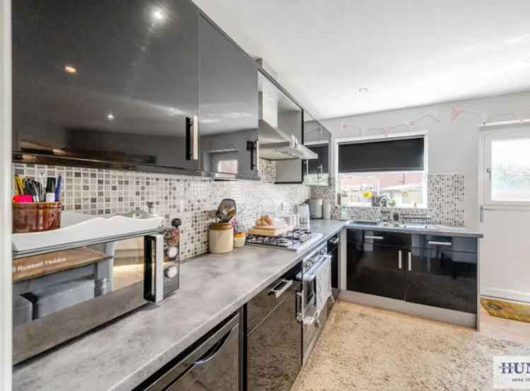 3 Bedroom Semi Detached House For Sale Goole