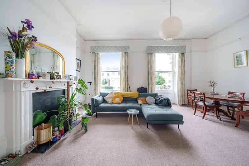 One Bedroom Flat Lansdown Crescent Cheltenham