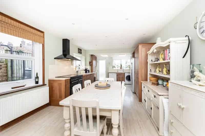 6 Bed House for Sale Poole - Family Home - 2100 sq ft