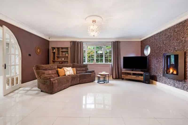 3 Bedroom Bungalow For Sale