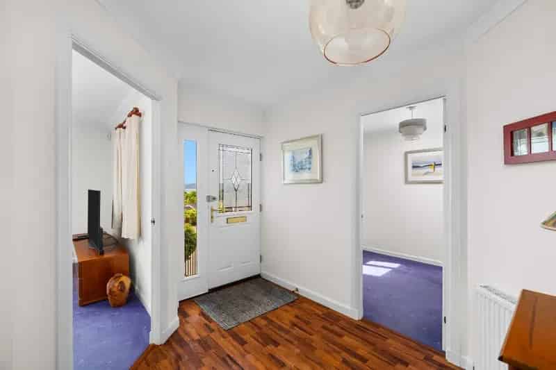 Spacious Detached Villa with River Views - Dundee West End