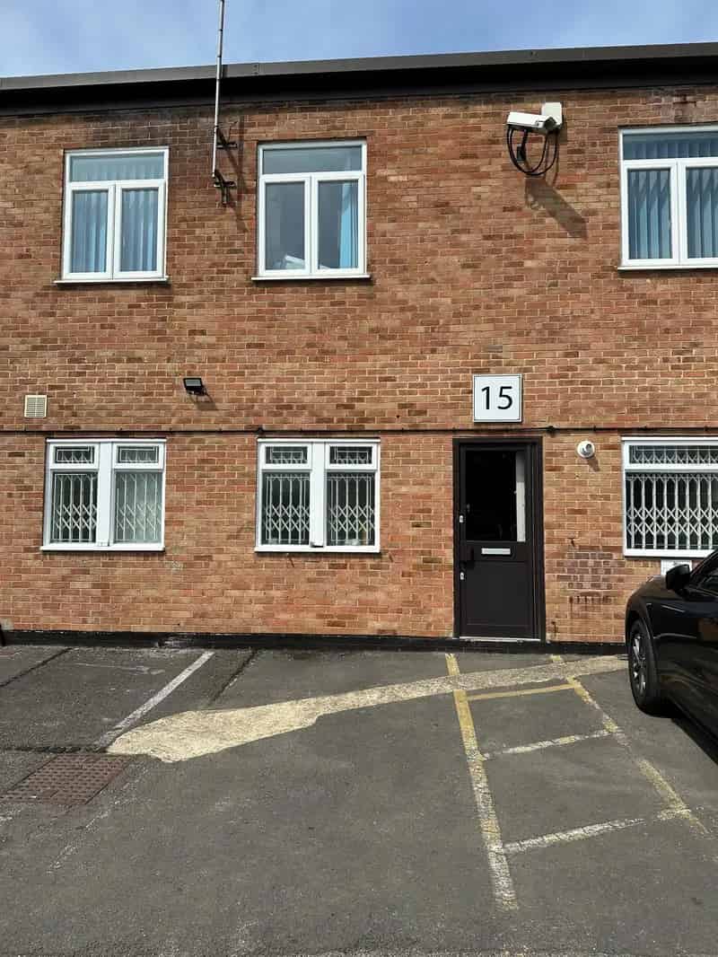 Unit 15 Reading Centre West Self Contained Space