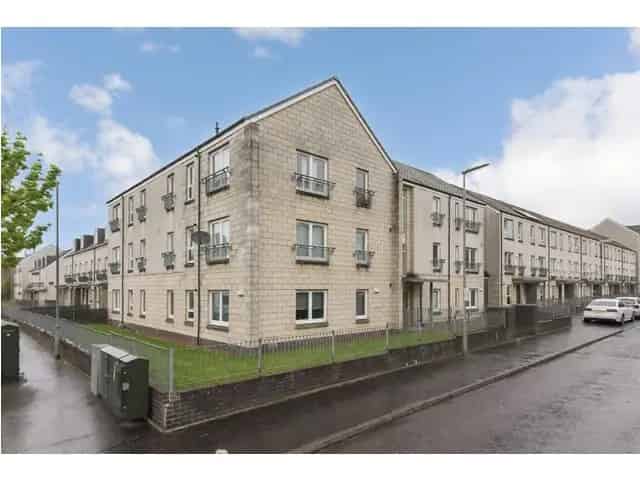 2 Bedroom Flat for Sale Glasgow - Modern Apartment with Parking