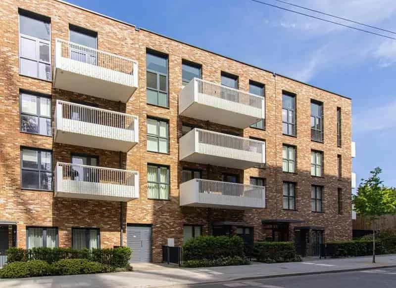 Acton Gardens One Bedroom Apartment with Patio Garden