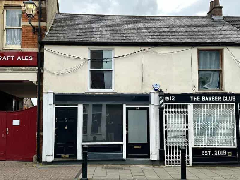 Shop near Luton Train Station
