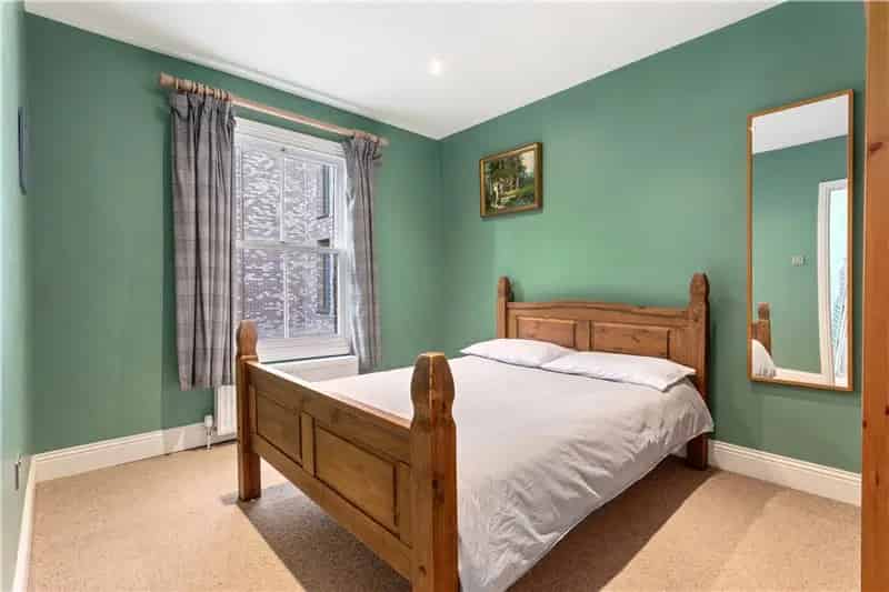 4 Bedroom House in London Kennington Vauxhall
