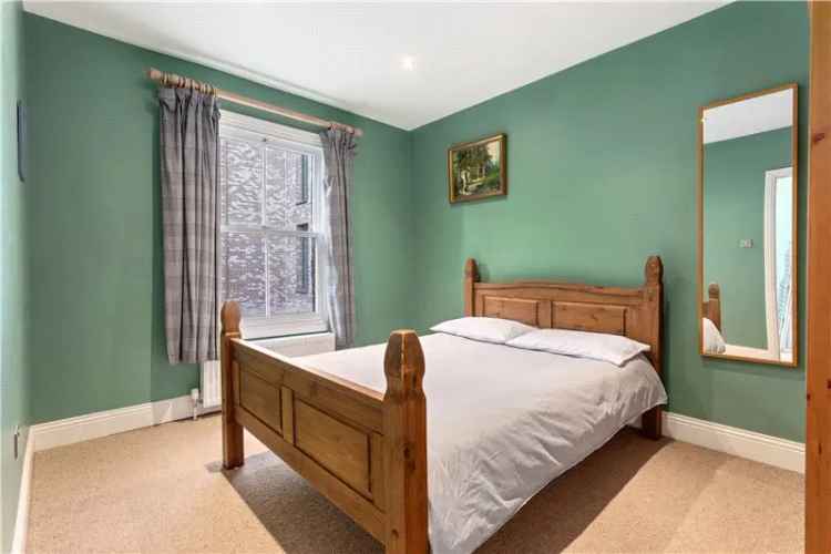 4 Bedroom House in London Kennington Vauxhall