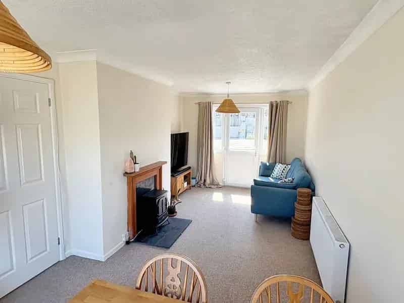 2 Bedroom Bungalow To Rent Available Now