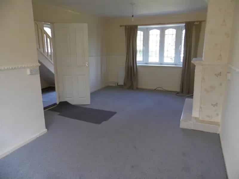 2 Bedroom End Terrace House to Rent Near Birmingham Airport