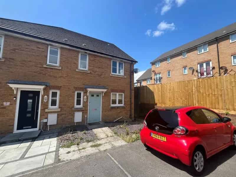 3 Bedroom Semi-Detached House North Cornelly